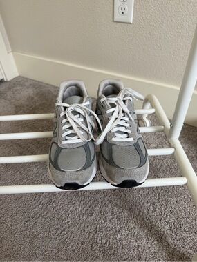 New Balance 990V5 Sneakers